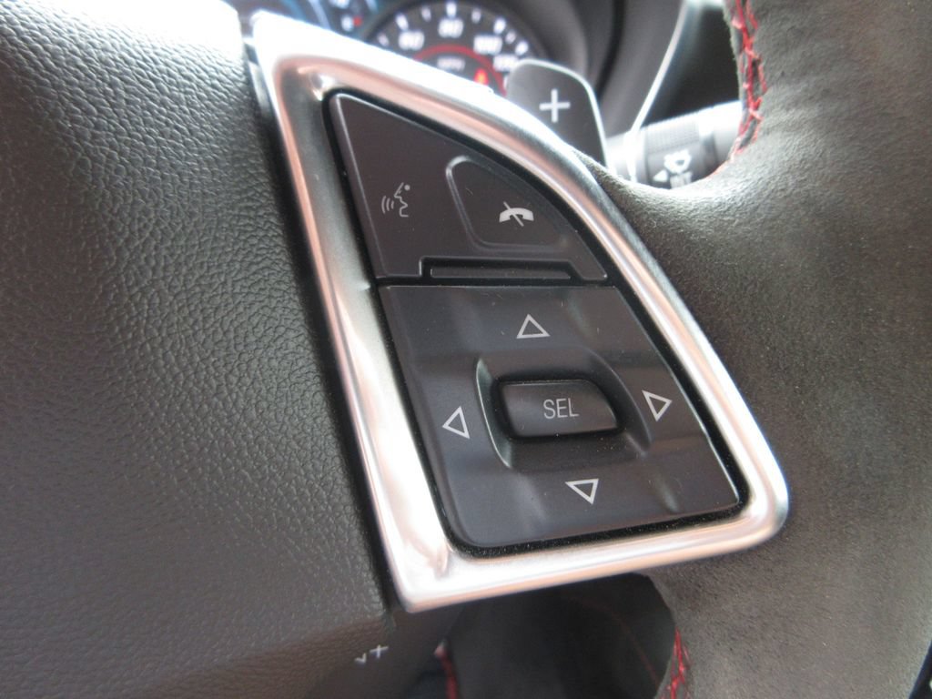 Used 2018 Chevrolet Camaro ZL1 RWD image 18