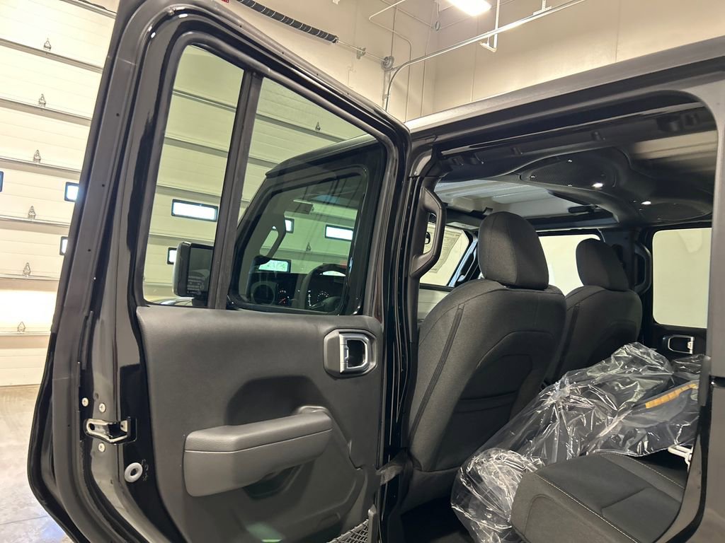 New 2026 Jeep Gladiator Sport image 29