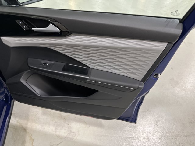 Certified 2024 Volkswagen Taos S w/ MDO Package image 38