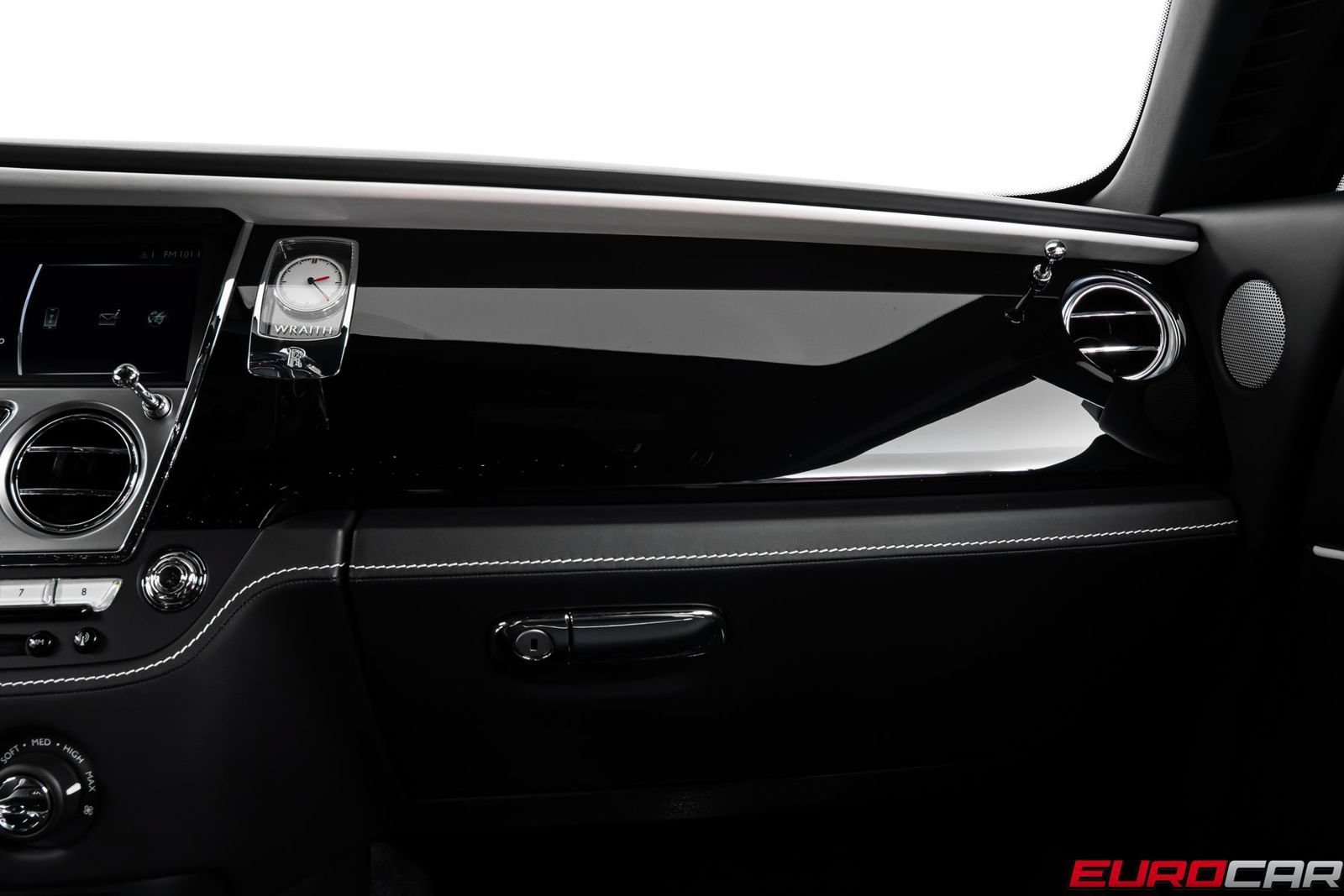 Used 2019 Rolls-Royce Wraith RWD image 30