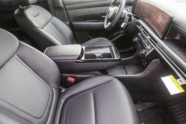 Certified 2025 Hyundai Tucson SEL AWD/4WD image 19