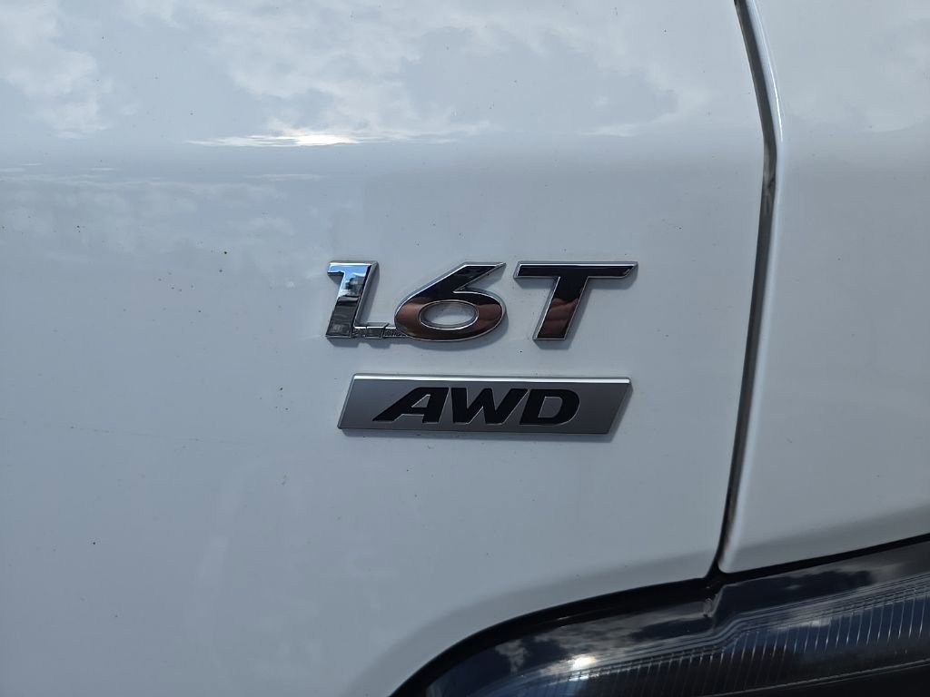 Used 2023 Hyundai Kona Limited w/ Cargo Package AWD/4WD image 12