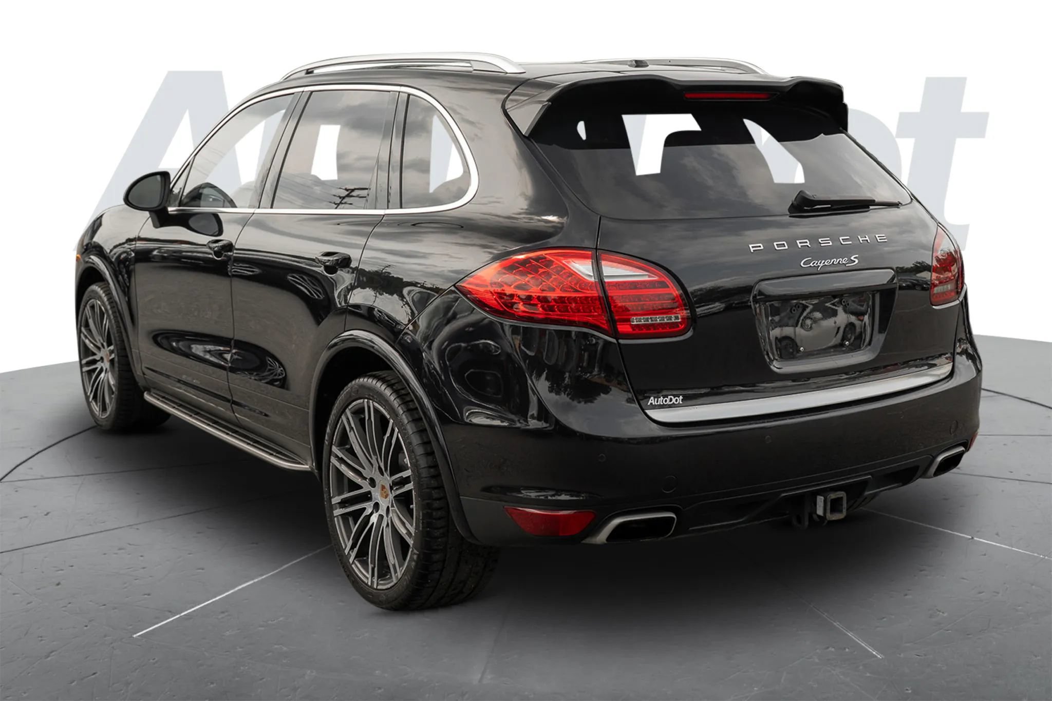 Used 2012 Porsche Cayenne S AWD/4WD image 2