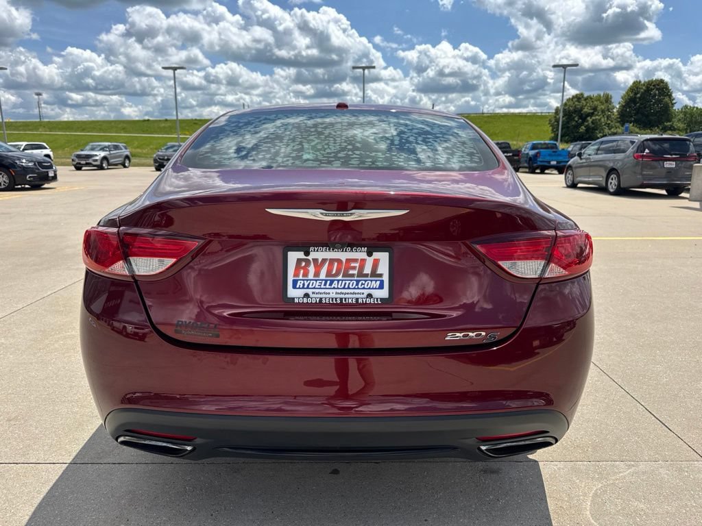 Used 2016 Chrysler 200 S w/ Comfort Group FWD image 29