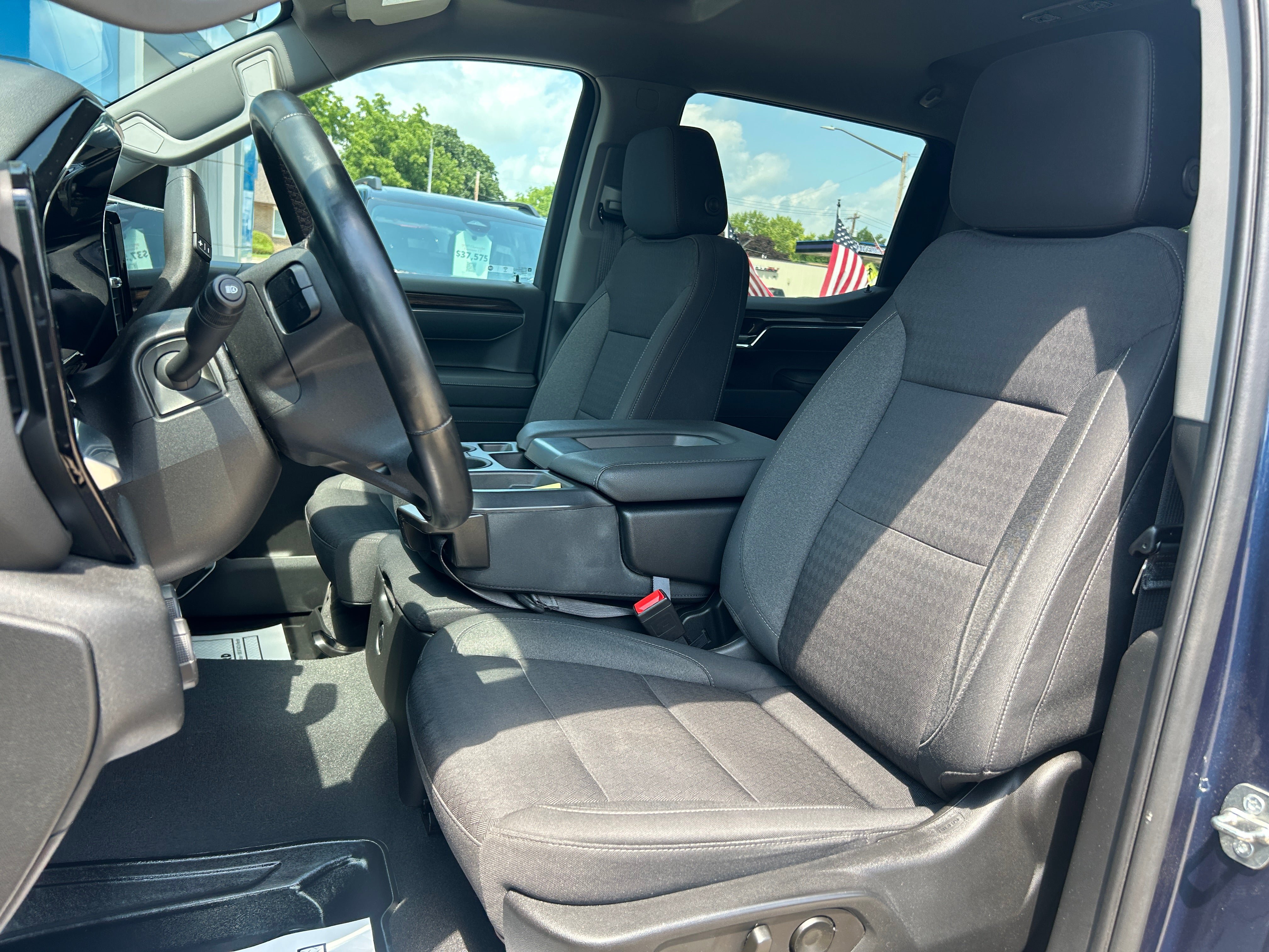 Used 2023 Chevrolet Silverado 1500 RST AWD/4WD image 16