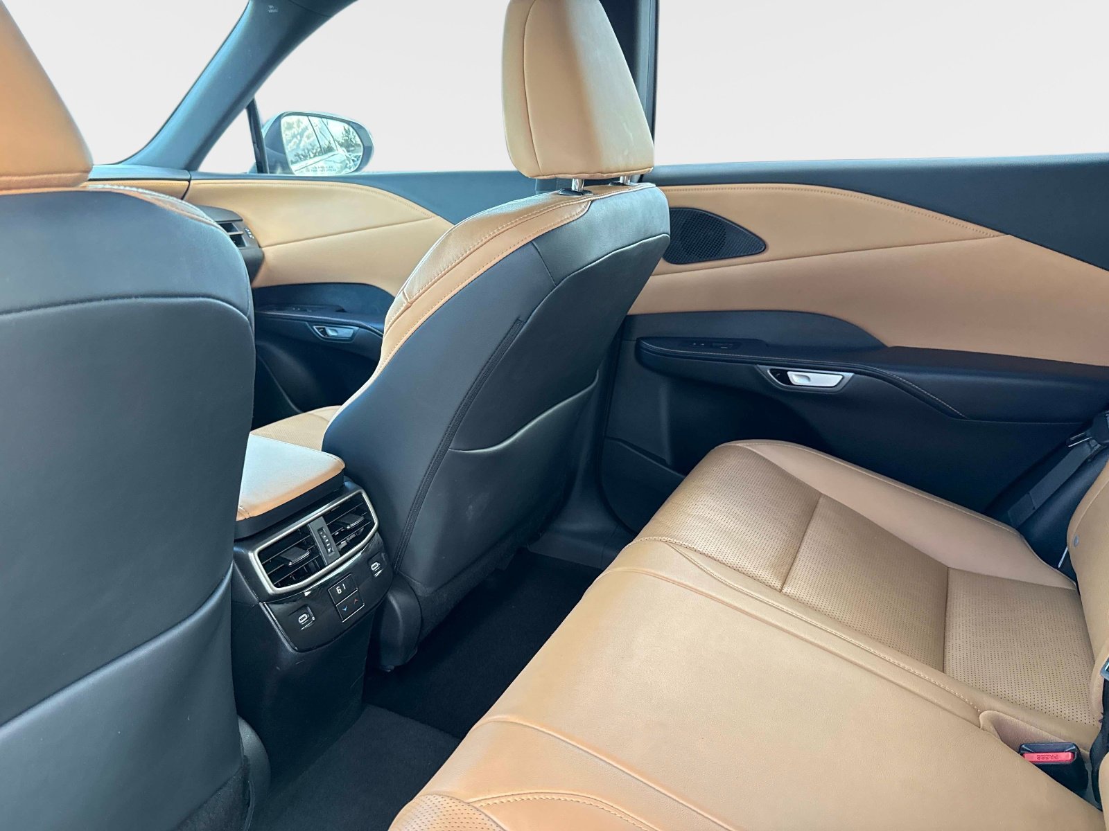 Used 2023 Lexus RX 350 Premium Plus w/ Accessory Package image 15