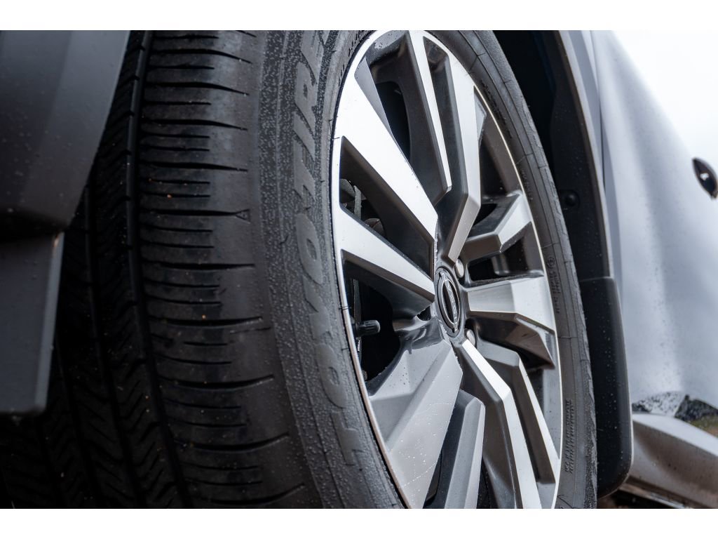 Used 2024 Nissan Pathfinder SL image 9