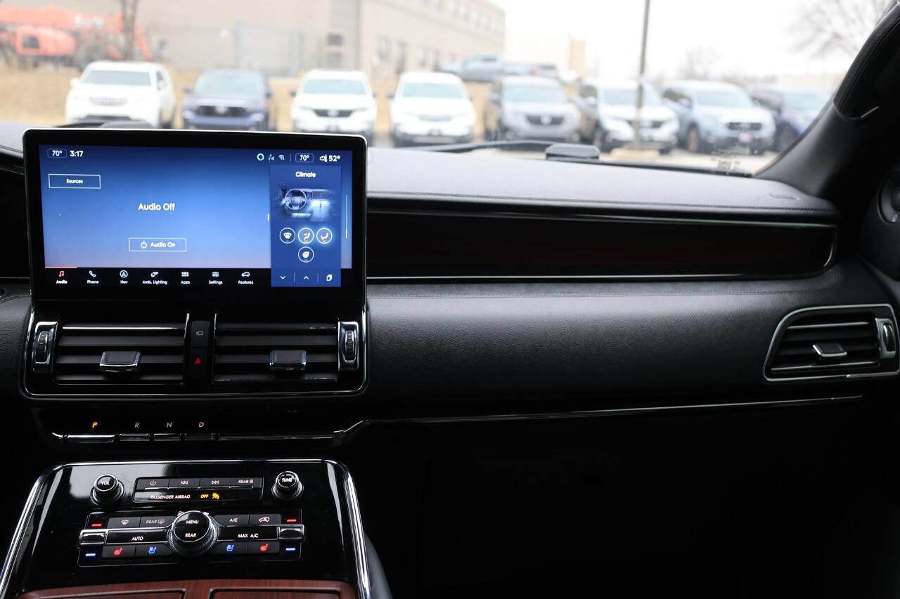Used 2023 Lincoln Navigator Reserve image 26