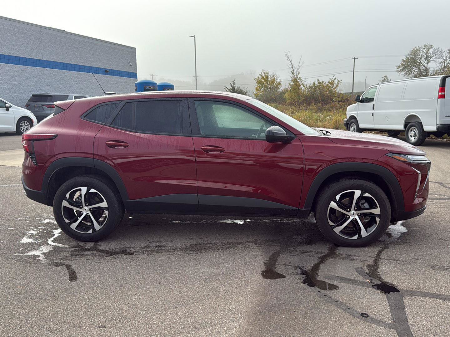 Used 2025 Chevrolet Trax RS FWD image 11