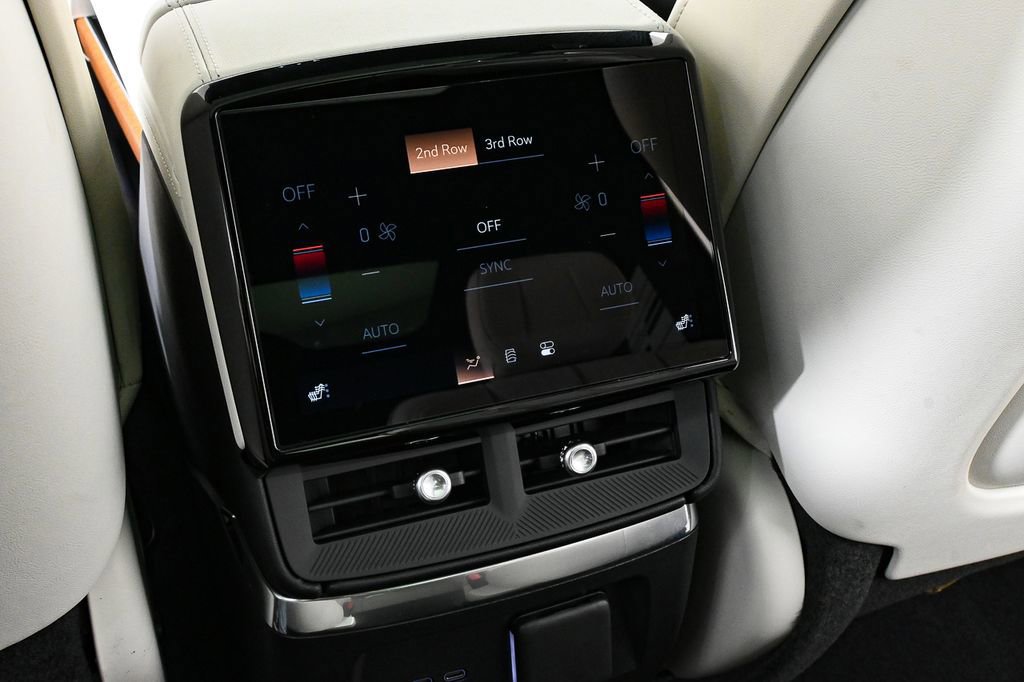New 2026 Cadillac Vistiq Sport image 19