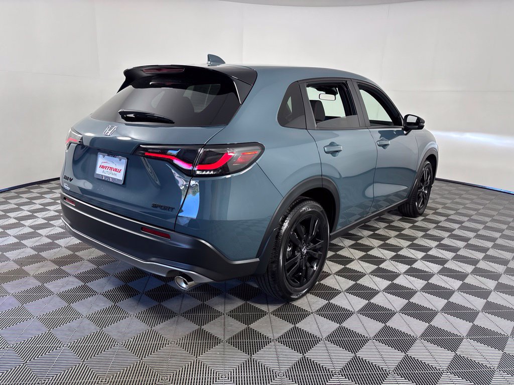 Used 2027 Honda HR-V Sport image 10