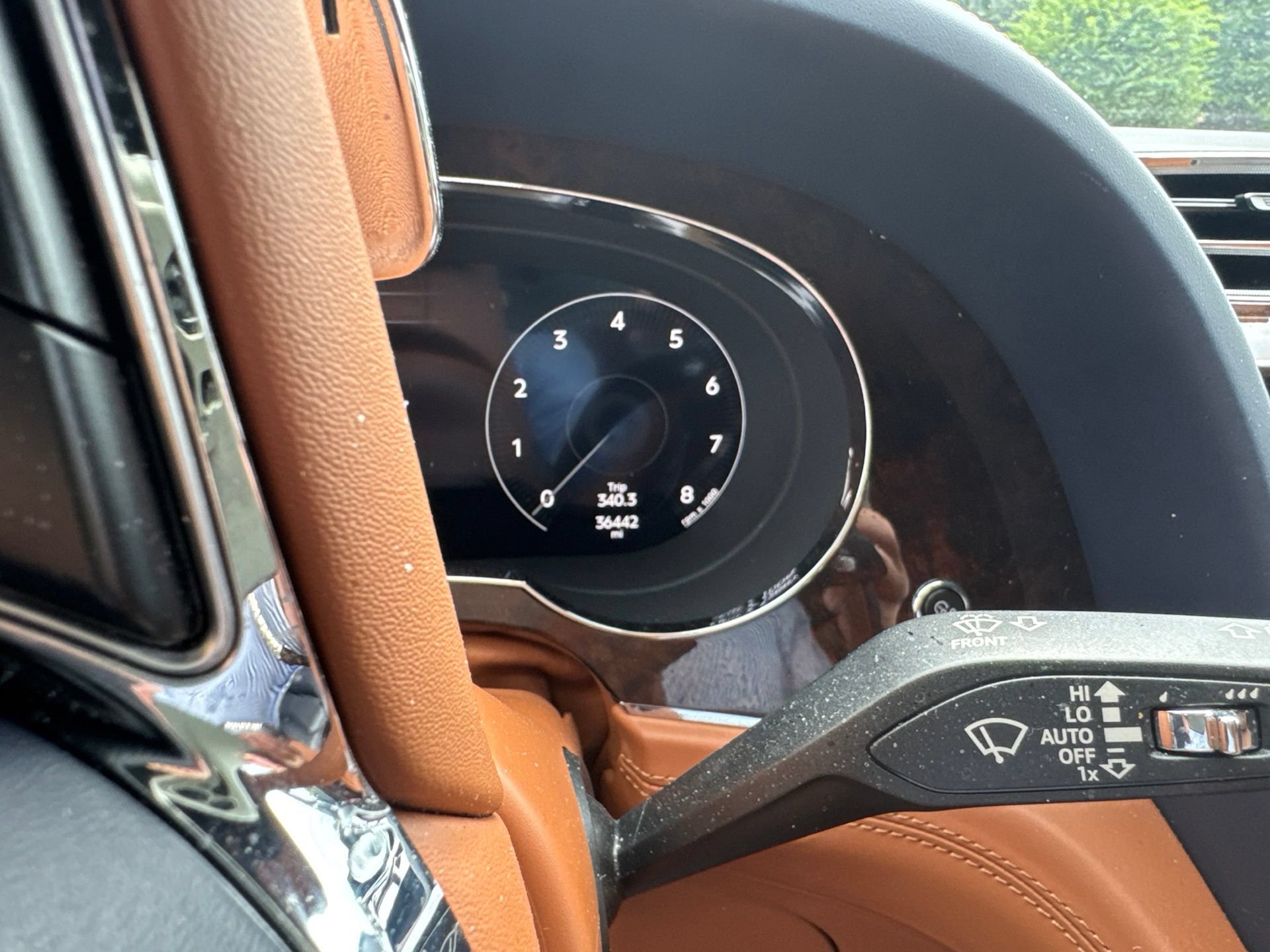 Certified 2021 Bentley Bentayga AWD/4WD image 7