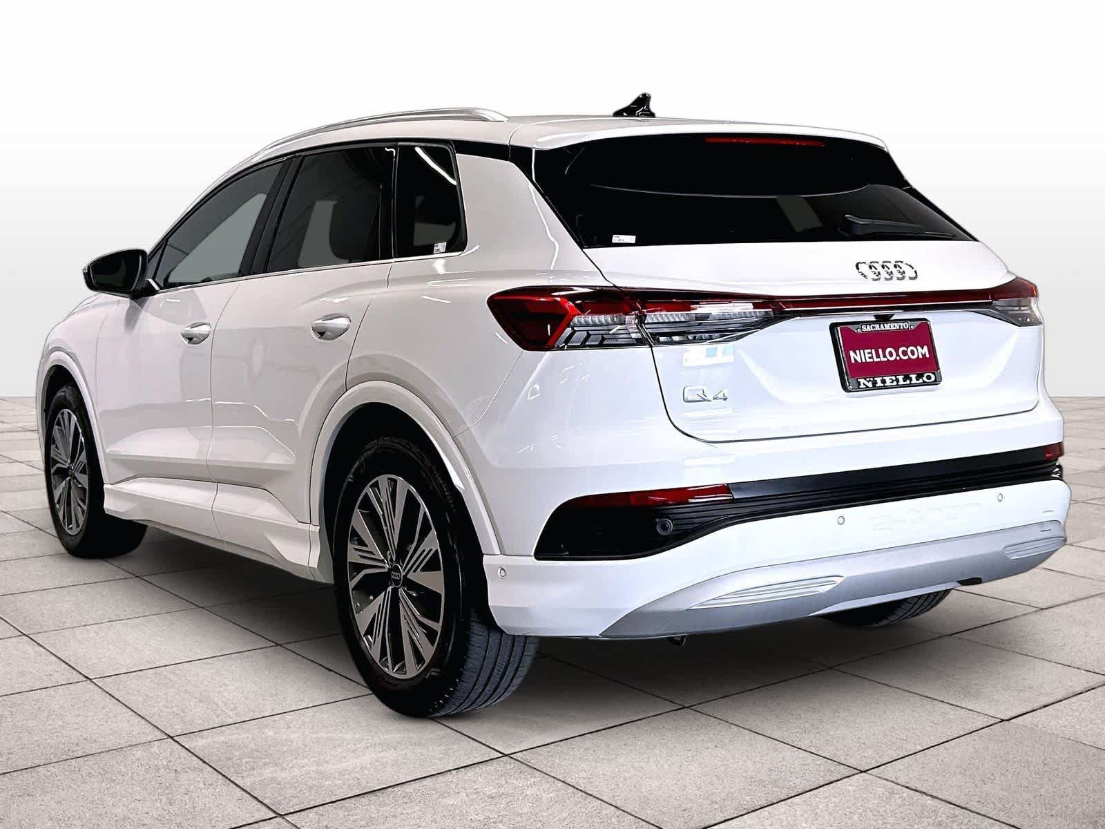Used 2023 Audi Q4 e-tron Premium Plus w/ Premium Plus RWD image 13