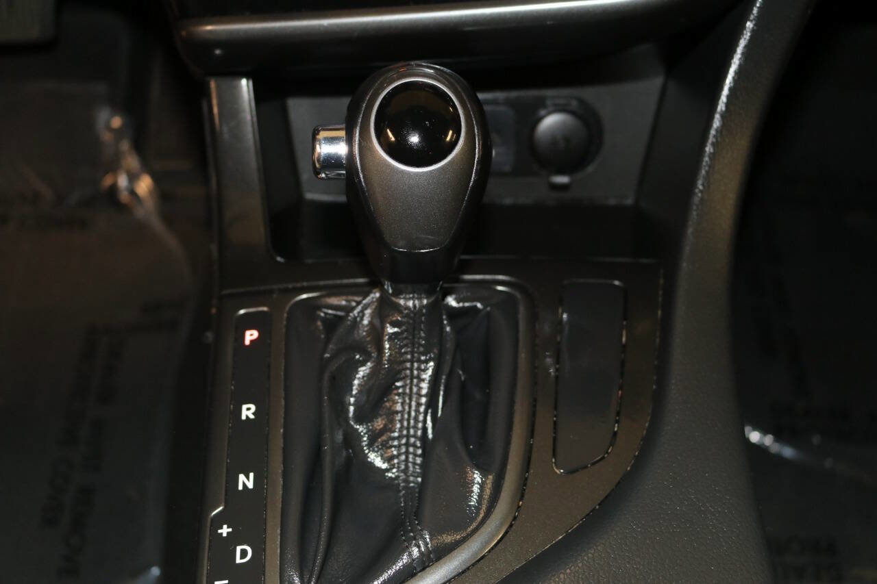 Used 2012 Kia Optima Hybrid FWD image 33