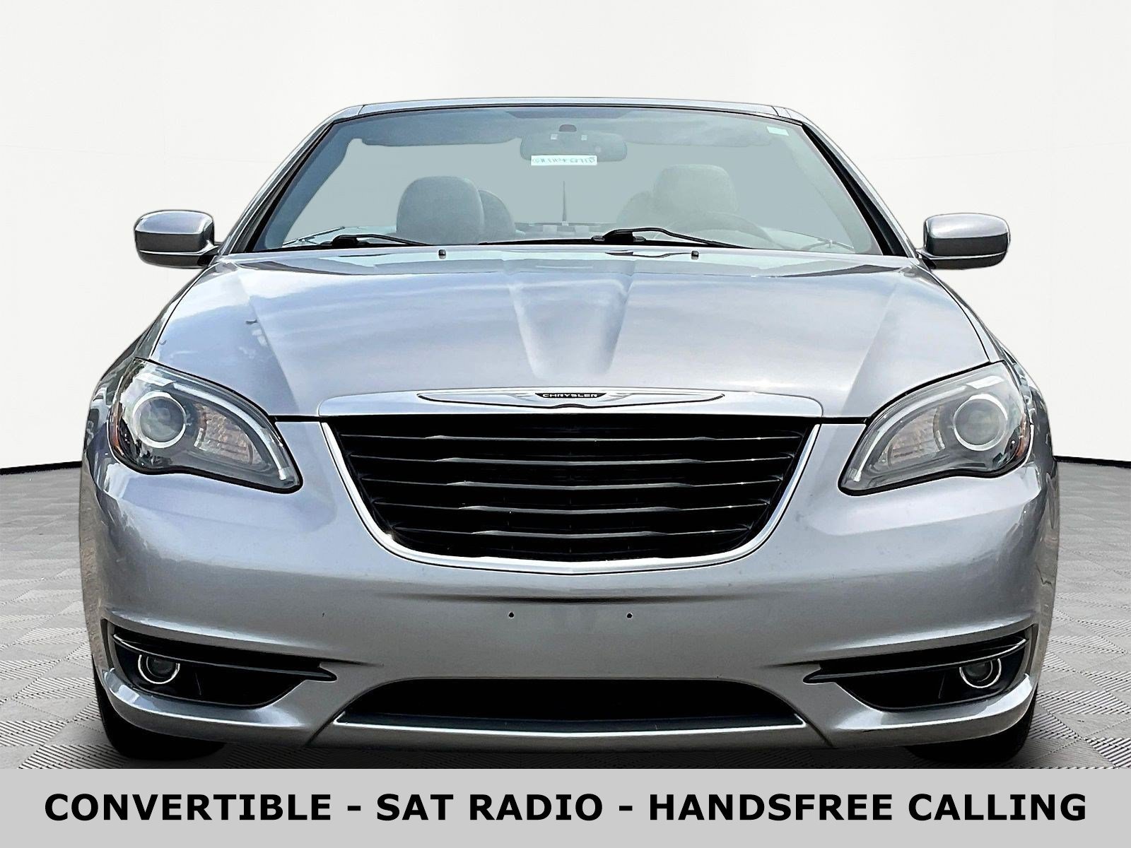Used 2014 Chrysler 200 S FWD image 2