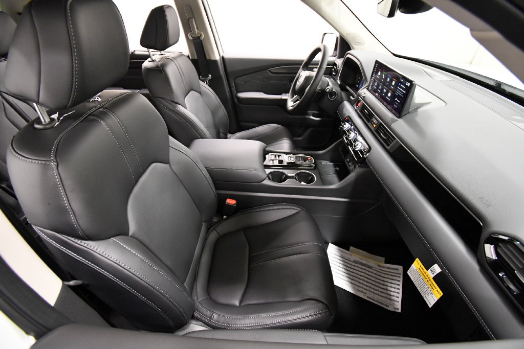 New 2026 Honda Pilot Touring image 12