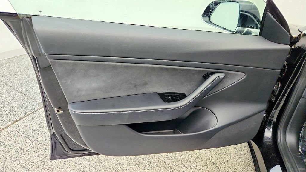 Used 2018 Tesla Model 3 Long Range AWD/4WD image 11