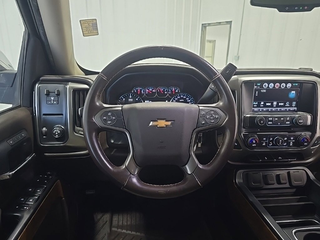 Used 2018 Chevrolet Silverado 1500 LTZ image 2