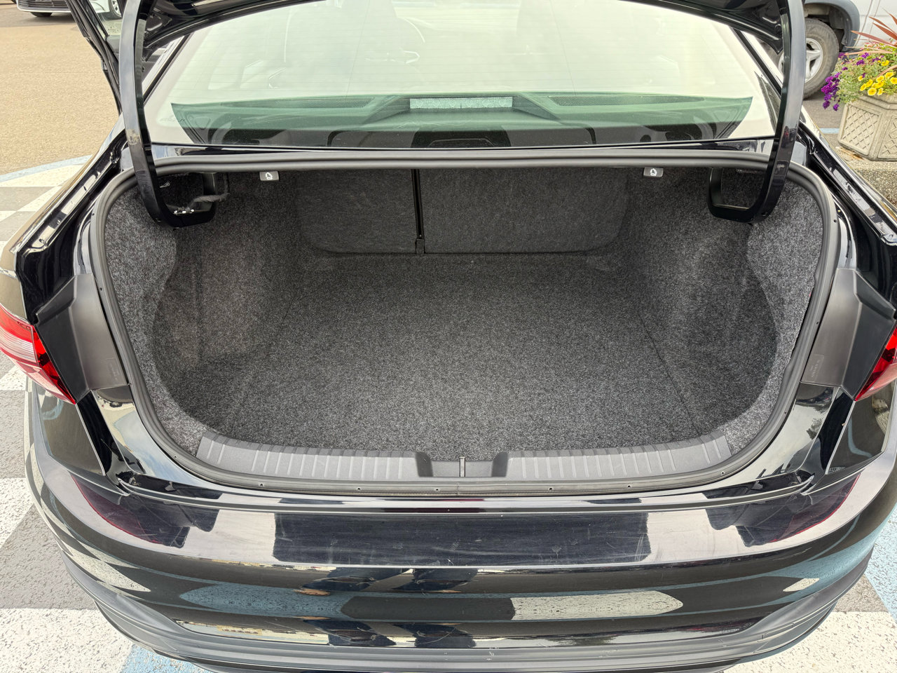 Used 2024 Volkswagen Jetta S image 35