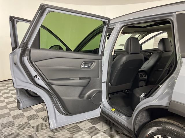 New 2026 Nissan Rogue Dark Armor image 40