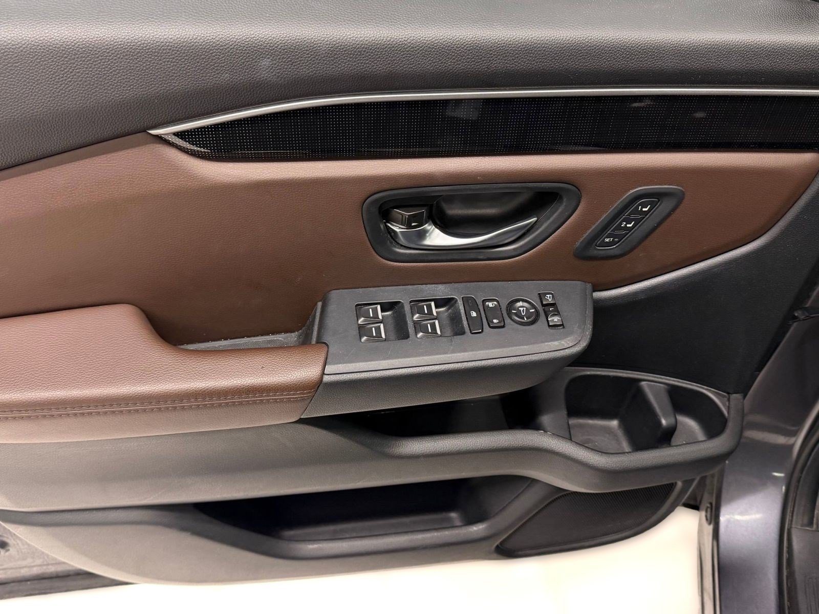 Used 2023 Honda Pilot Elite image 11