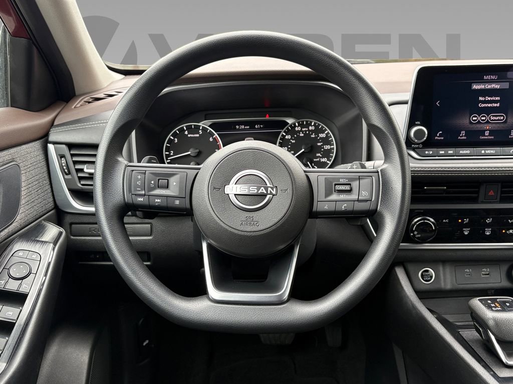 Used 2023 Nissan Rogue S FWD image 9