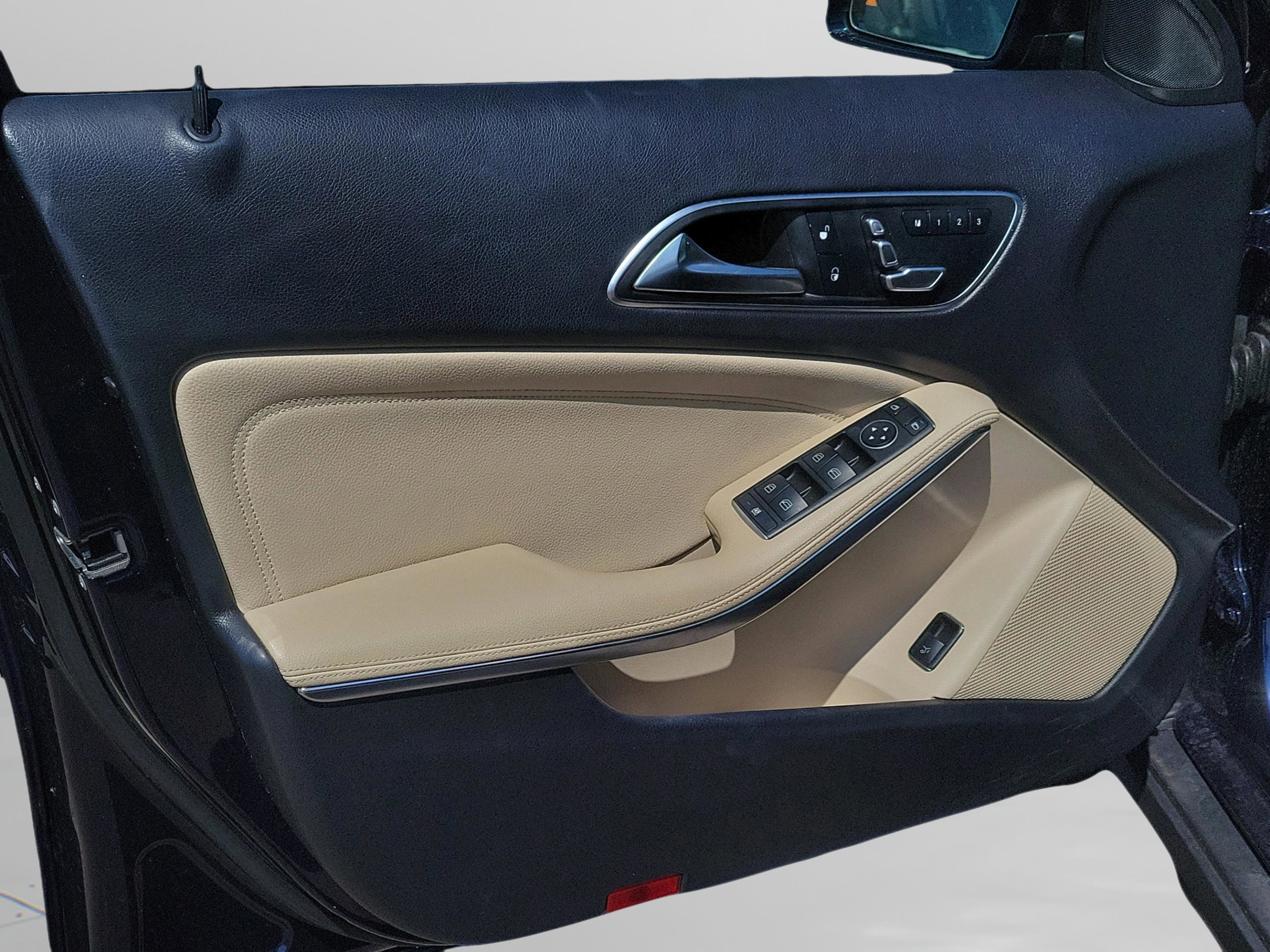 Certified 2019 Mercedes-Benz GLA 250 image 16