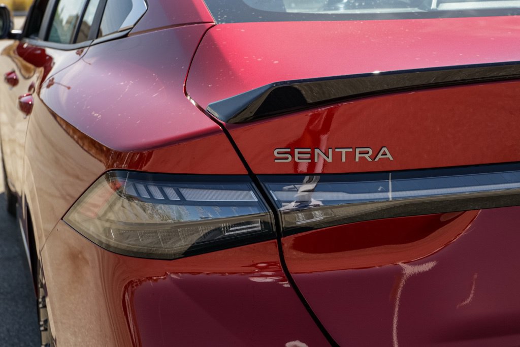 New 2027 Nissan Sentra SR FWD image 13