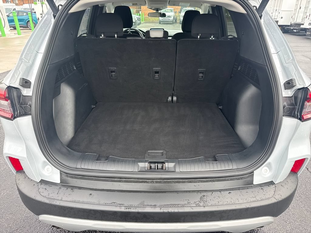 Used 2025 Ford Escape Active FWD image 13