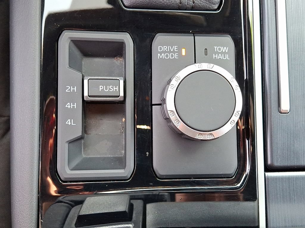Used 2024 Toyota Sequoia Platinum AWD/4WD image 25