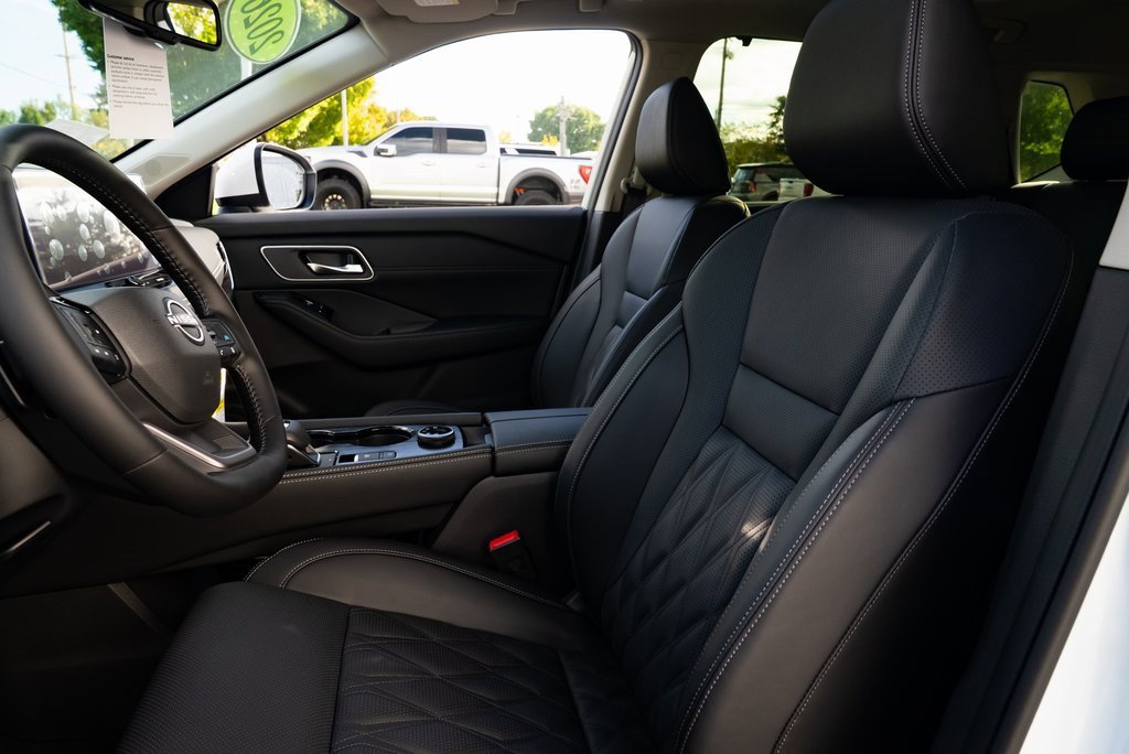 New 2026 Nissan Rogue Platinum image 20