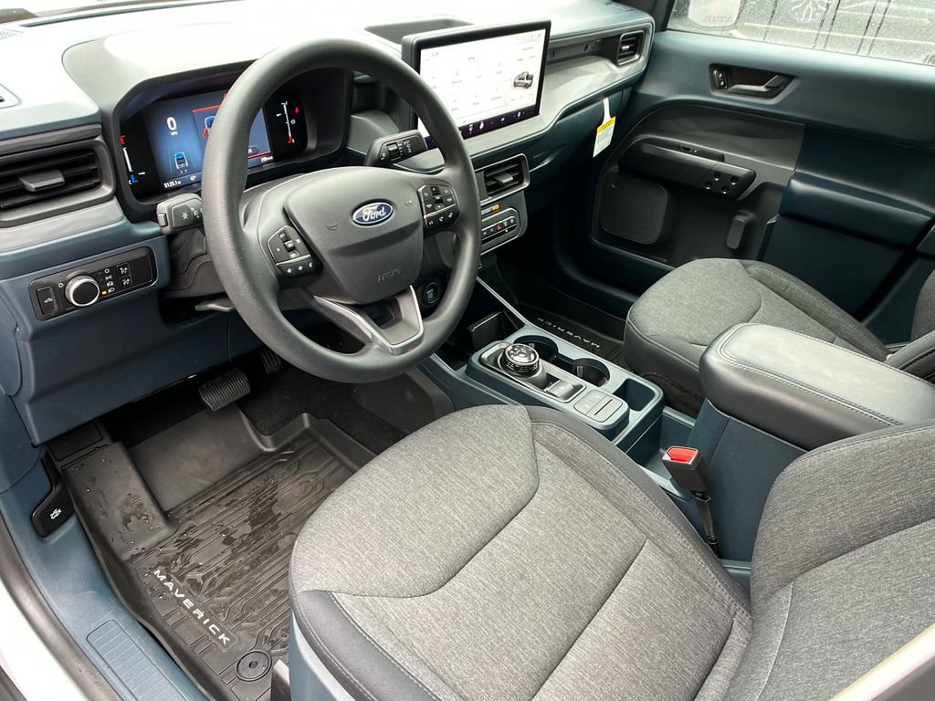 Used 2025 Ford Maverick XLT w/ Black Appearance Package image 10