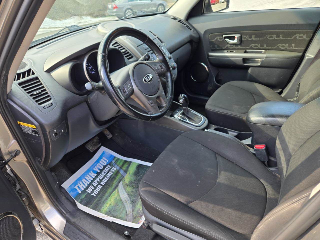 Used 2013 Kia Soul + FWD image 9