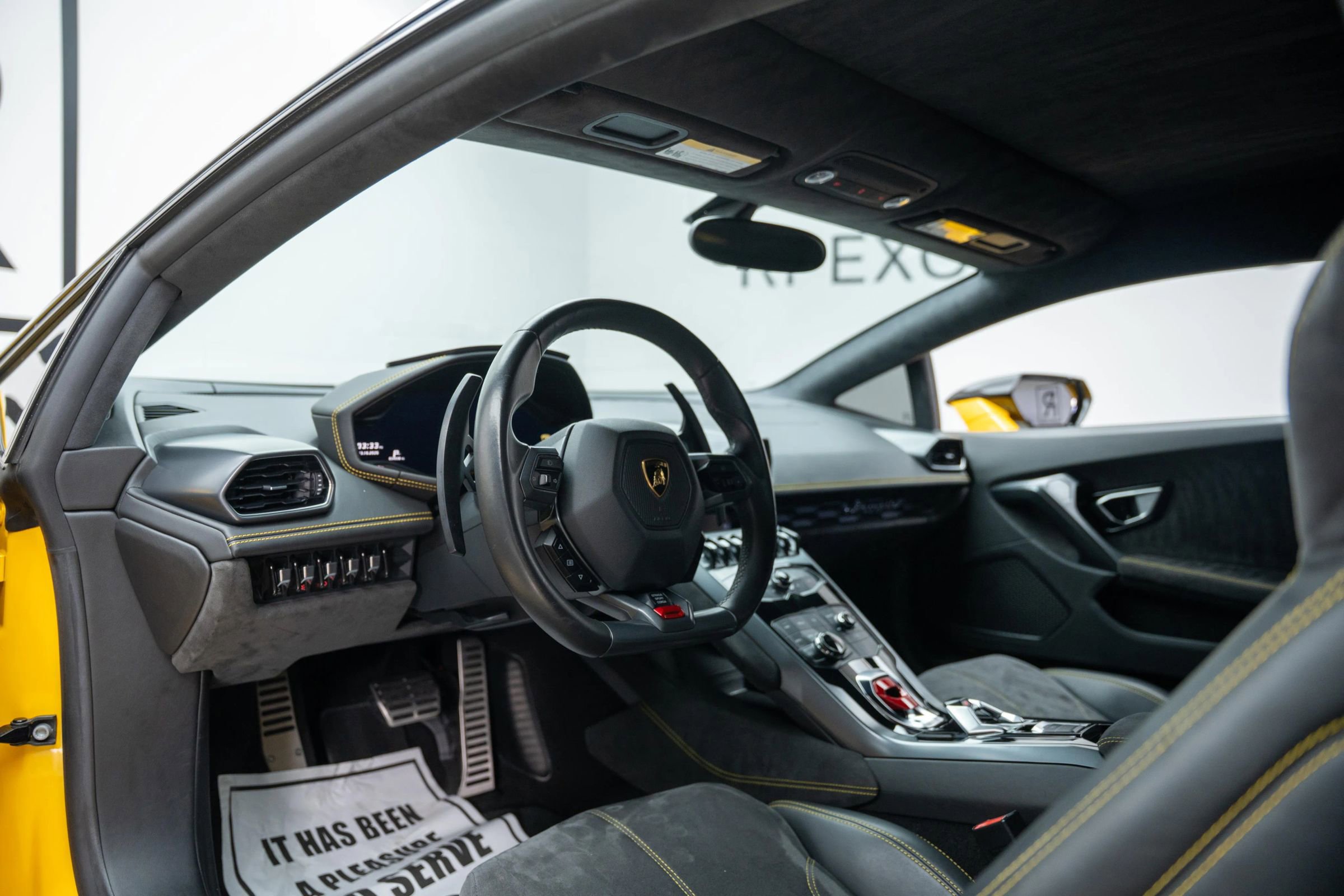 Used 2015 Lamborghini Huracan LP 610-4 image 2