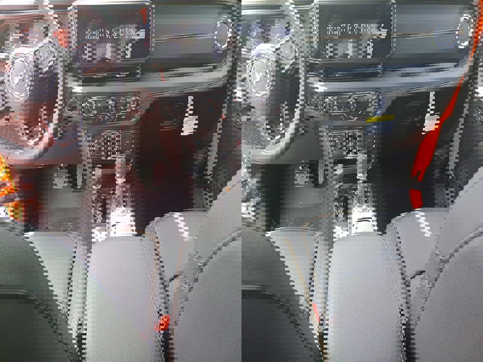 New 2025 Jeep Gladiator Sport w/ Premium Package image 11