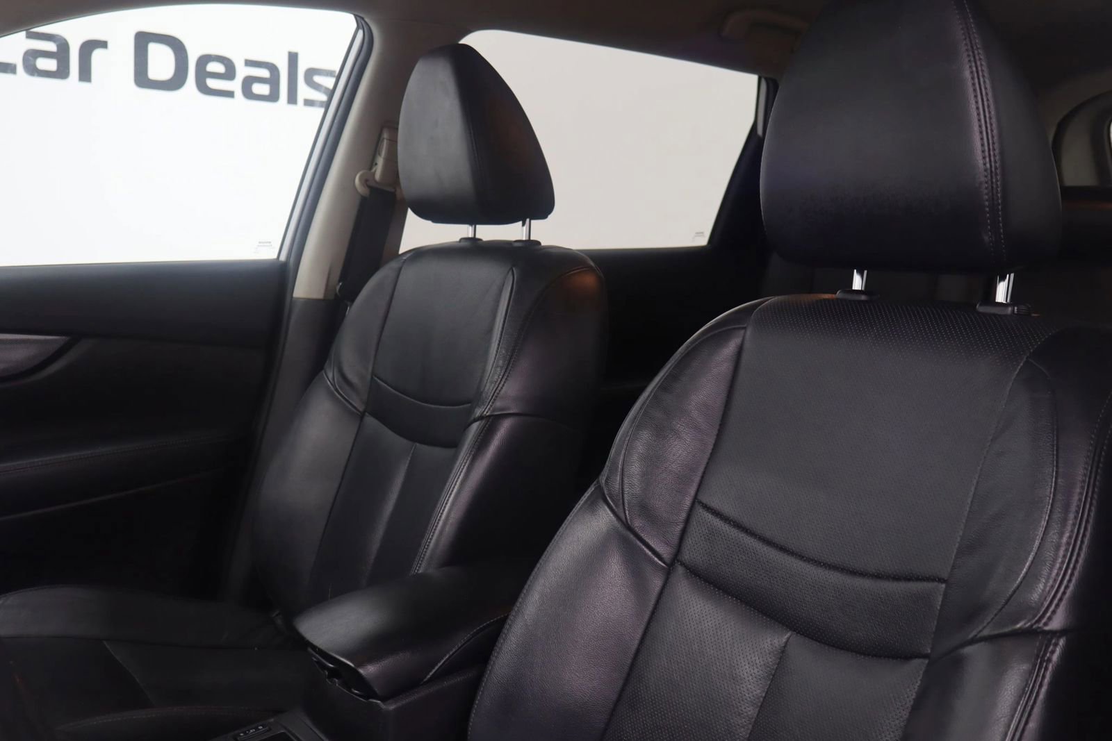 Used 2015 Nissan Rogue SL image 11