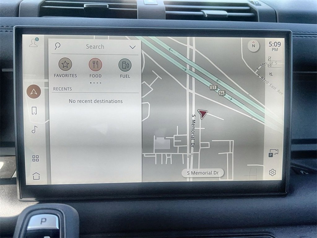 Used 2025 Land Rover Defender 110 S image 25