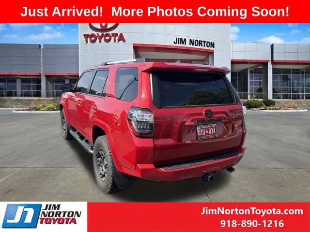 Used 2023 Toyota 4Runner SR5 Premium w/ Moonroof Package AWD/4WD image 5