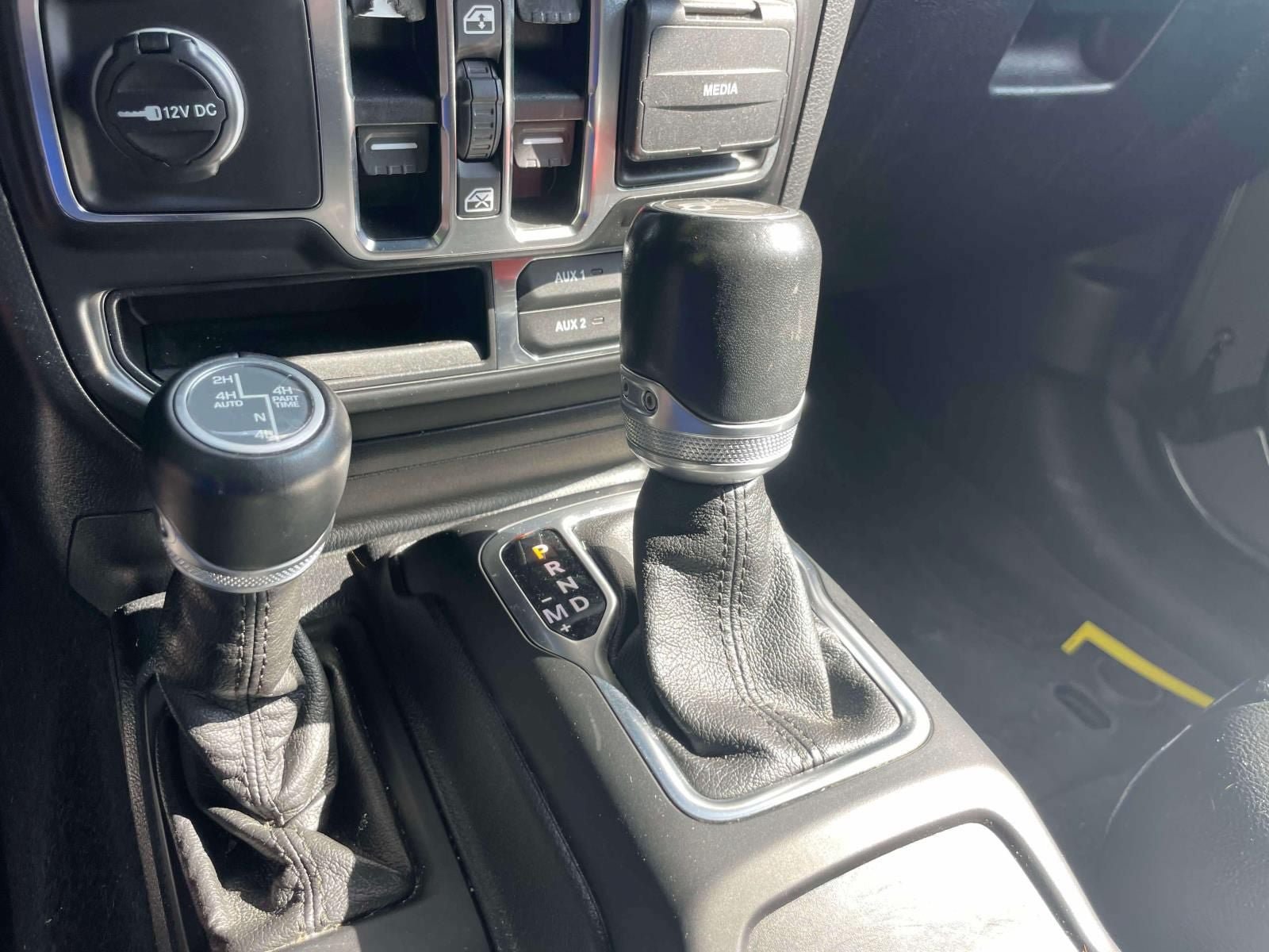 Used 2020 Jeep Wrangler Unlimited Sahara AWD/4WD image 28