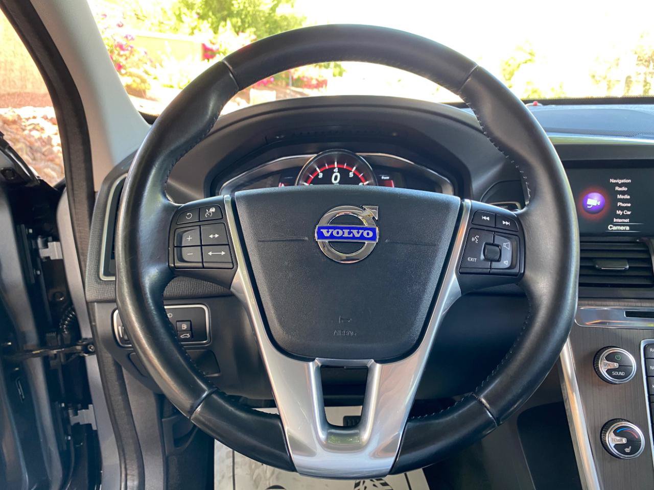 Used 2016 Volvo XC60 T6 Platinum FWD image 63