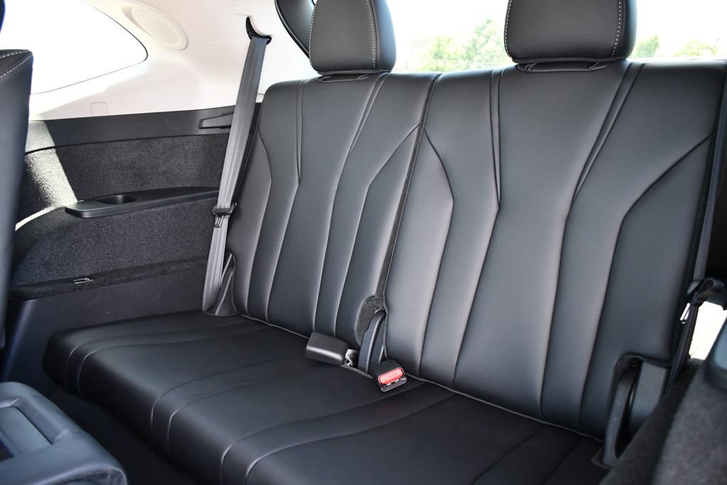 Used 2026 Acura MDX w/ Technology Package FWD image 19