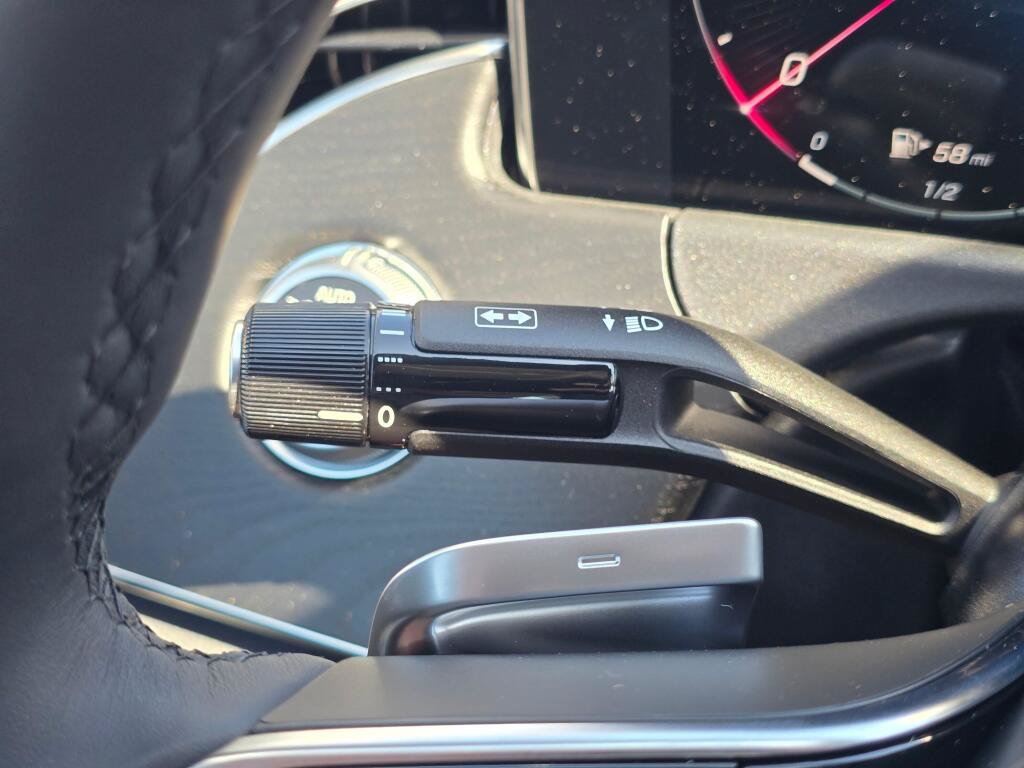 New 2026 Mercedes-Benz E 350 4MATIC Sedan image 39