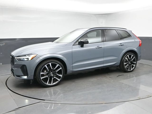 Used 2023 Volvo XC60 B5 Ultimate w/ Climate Package FWD image 4