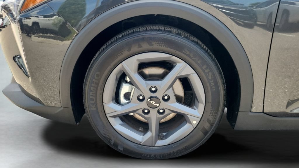 Used 2025 Kia K4 FWD image 26