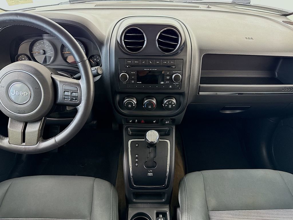 Used 2017 Jeep Patriot Latitude image 14