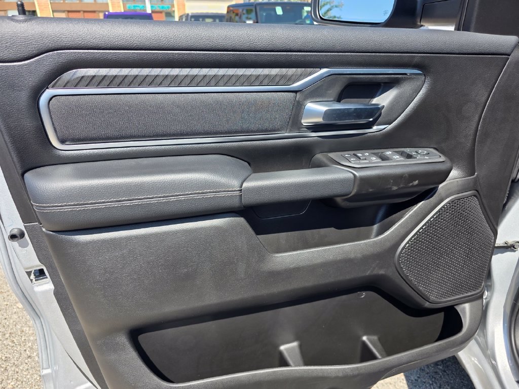 New 2026 RAM 1500 4x4 Crew Cab image 8