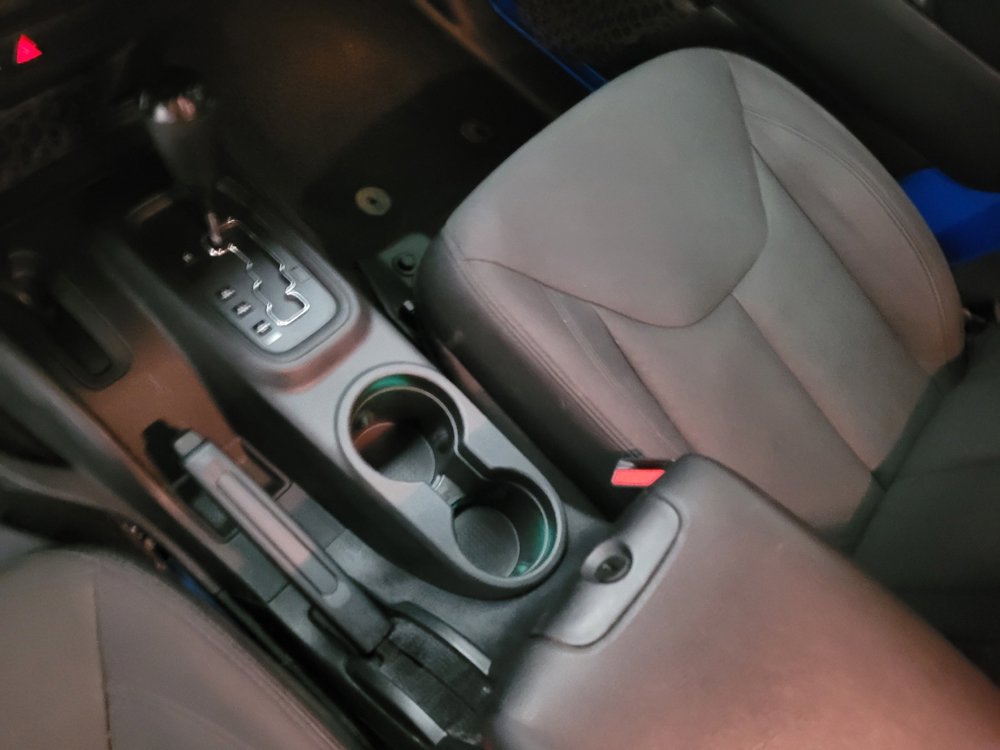 Used 2016 Jeep Wrangler Unlimited Sport image 26