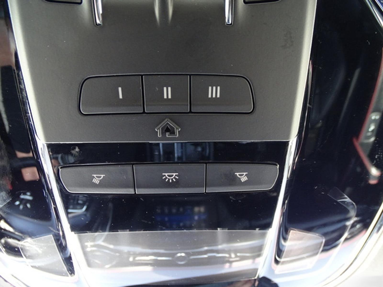 Used 2018 Maserati Quattroporte S GranSport Q4 AWD/4WD image 27
