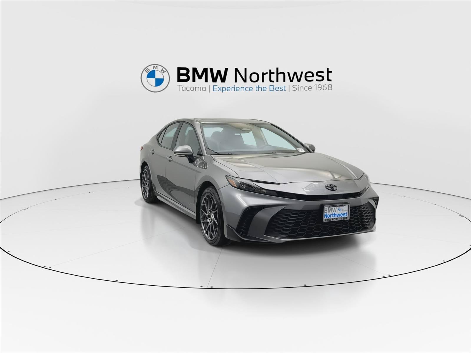Used 2025 Toyota Camry SE w/ Multimedia Upgrade Package AWD/4WD image 7