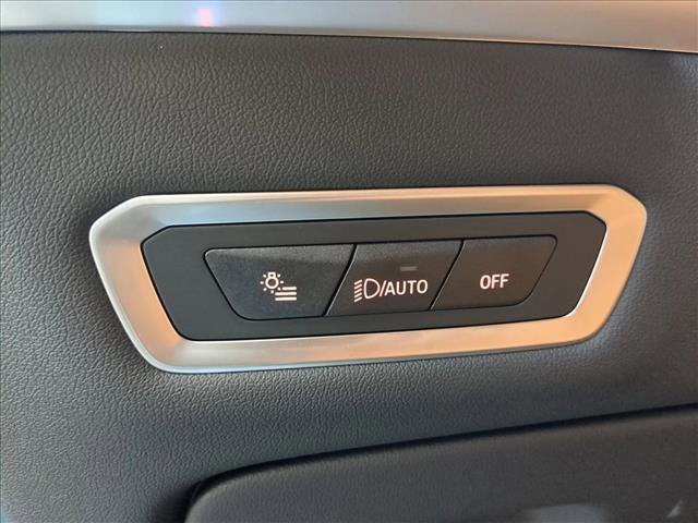 Used 2026 BMW X7 xDrive40i w/ Premium Package image 11